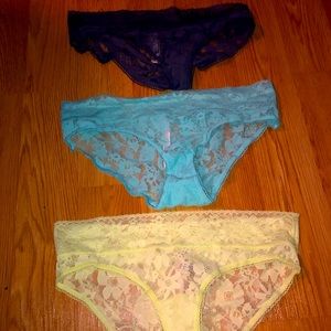 Victoria secret size large and XL thongs and hipster. NWT